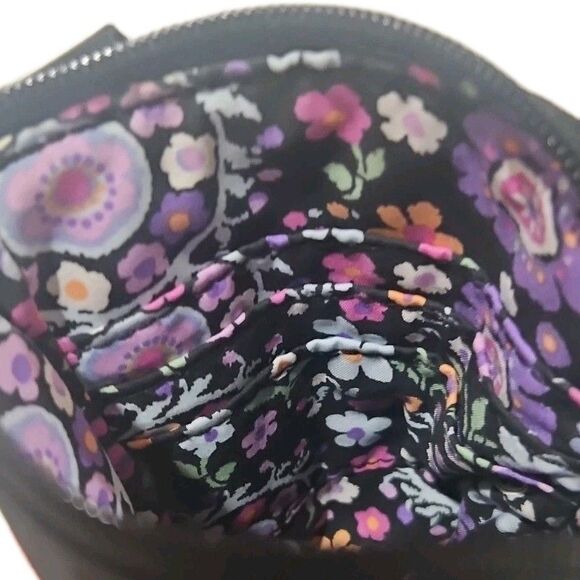 Vera Bradley Crossbody Phone Purse Black Floral Pattern Inside RN 156007 VB120 - Picture 6 of 7